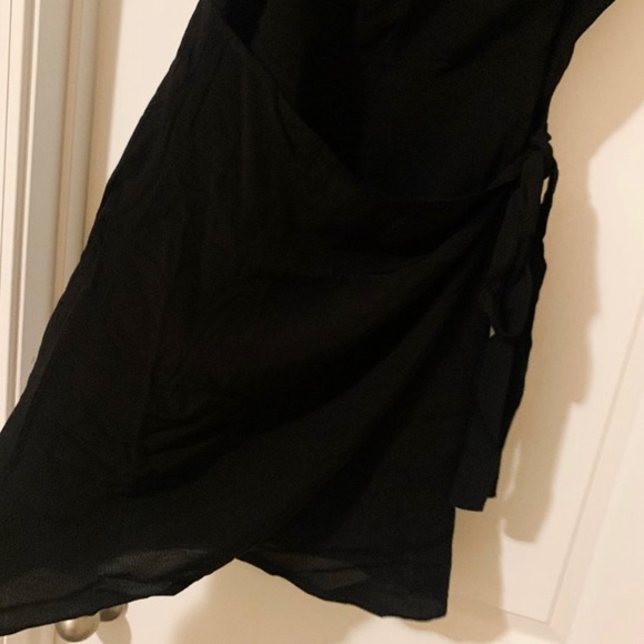 NEW CAMI SELF TIE OVERLAY WRAP LBD MINI DRESS - Picture 4 of 4